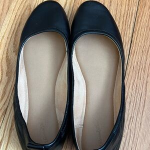 Universal Thread Black Women's Flats
